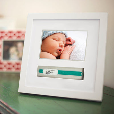 pearhead's id bracelet frame